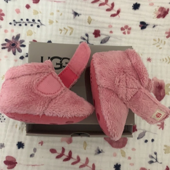 SOLD - Ugg for Baby Crib Boot - Pink; Size 1 - Picture 6 of 9